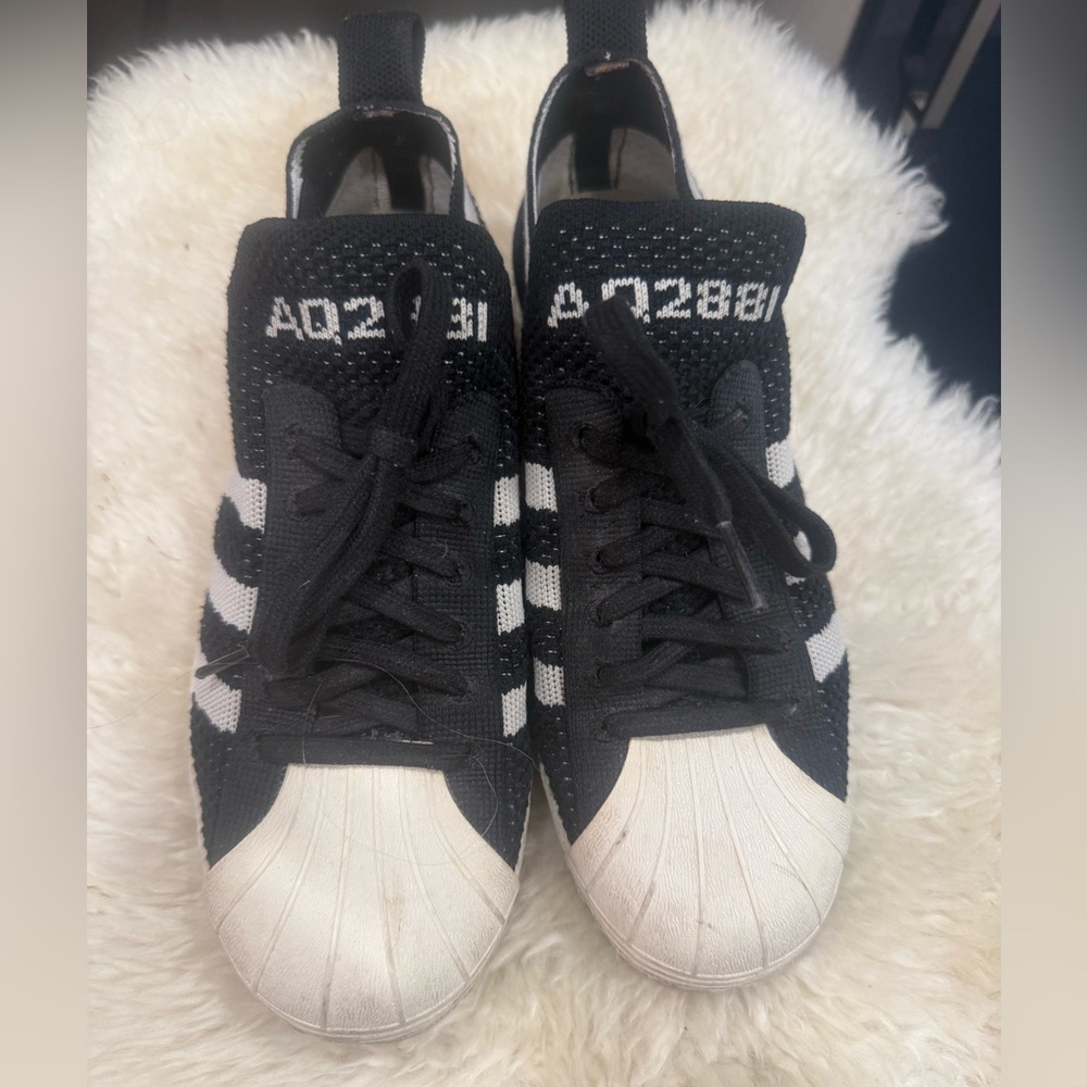 Adidas AQ2881 Superstar toe sneaker